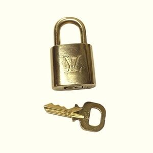 🔐 Louis Vuitton #322 Lock and Key 🔐